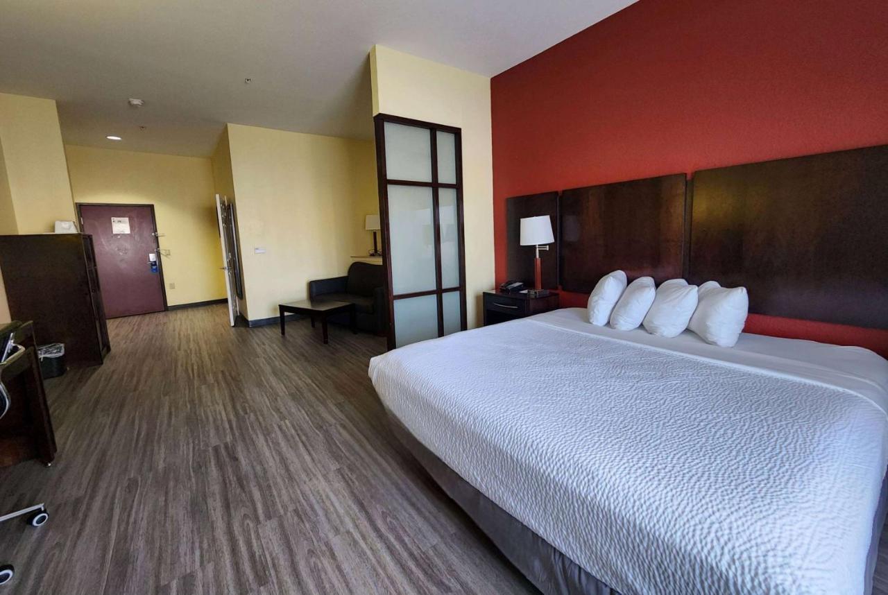 Days & By Wyndham Houston / West Energy Corridor Hotel